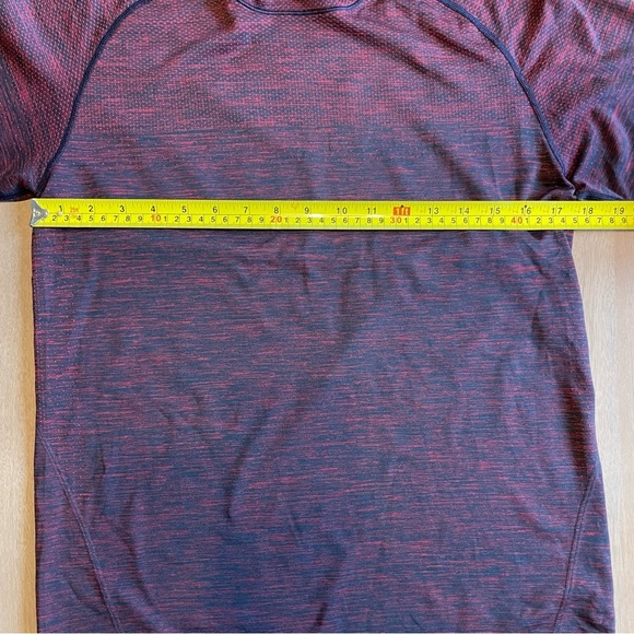 Men's Lululemon Metal Vent Tech Shirt - Picture 7 of 8